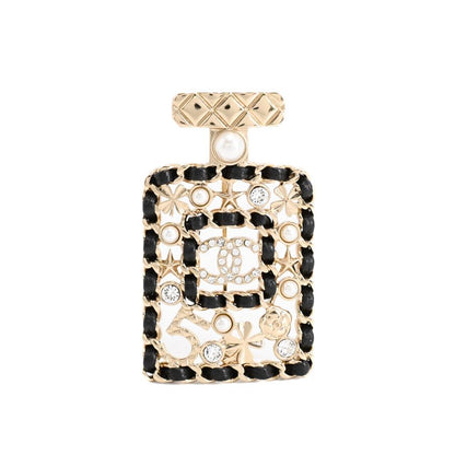 Chanel Brooch Gold