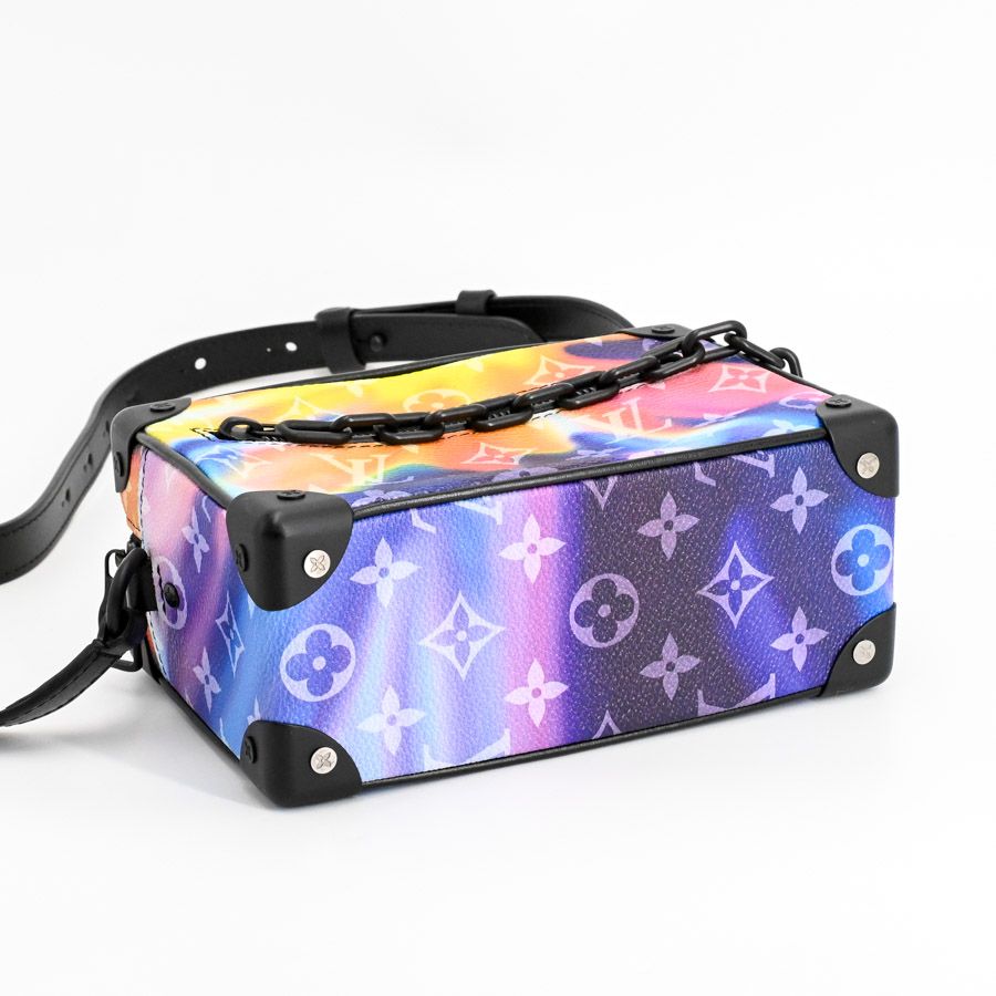 Louis Vuitton Shoulder Bag Soft Trunk — view 5