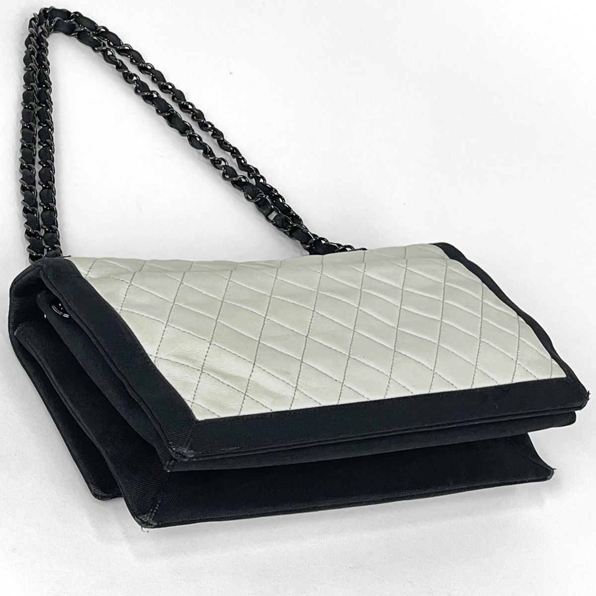 Chanel Single Flap Chain Shoulder Bag Bicolor Leather White — view 2