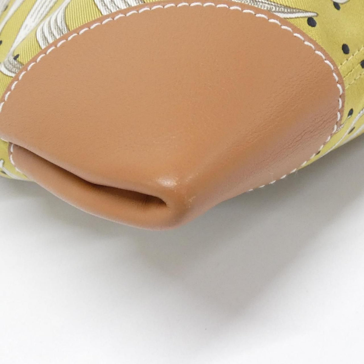 Hermes Tigre Royal Fluri Silky City PM Shoulder Bag — view 3
