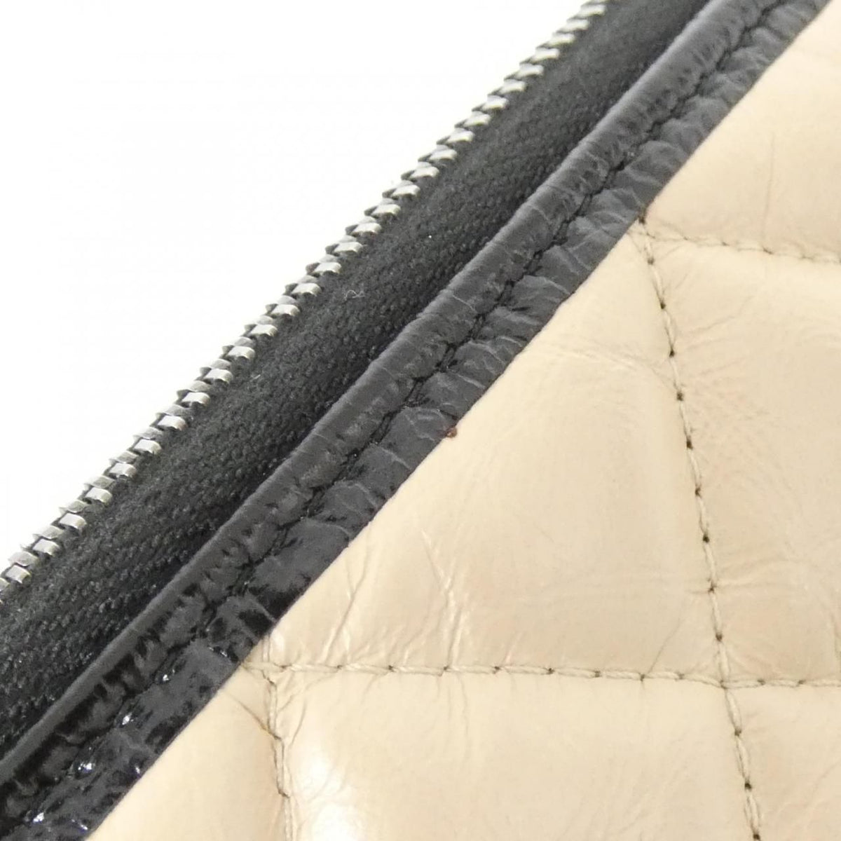 Chanel Gabrielle Line Pouch — view 4