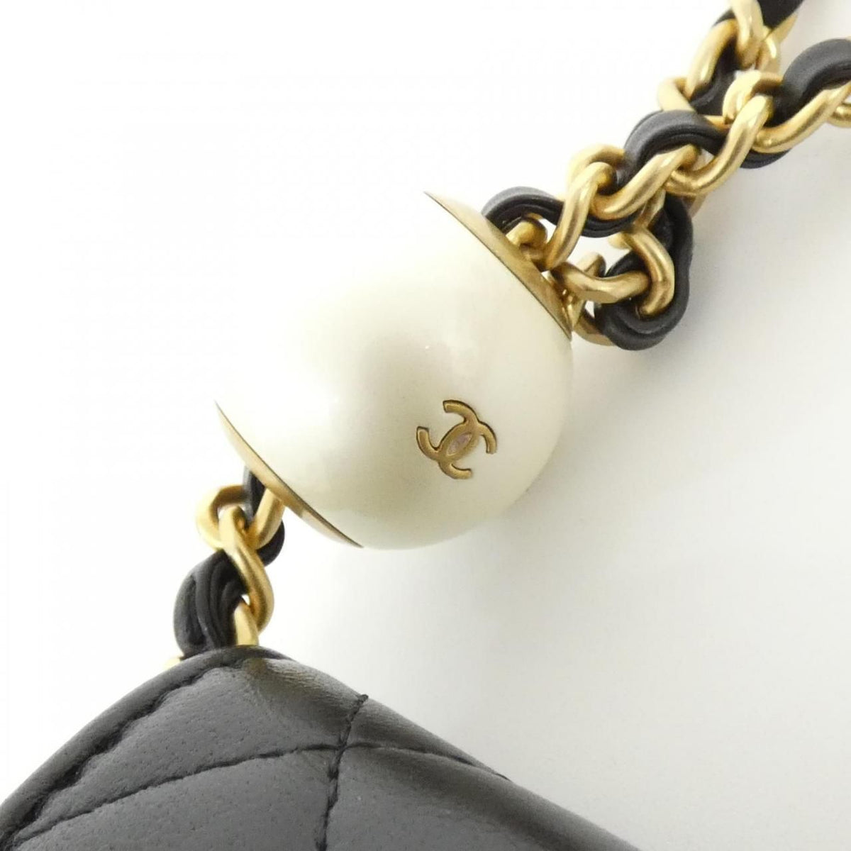 Chanel Chain Clutch Black — view 8