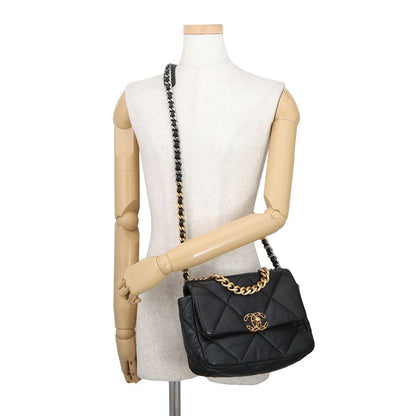 Chanel Chain Shoulder Bag 19 Flap CC Logo Shiny Lambskin Black — view 4