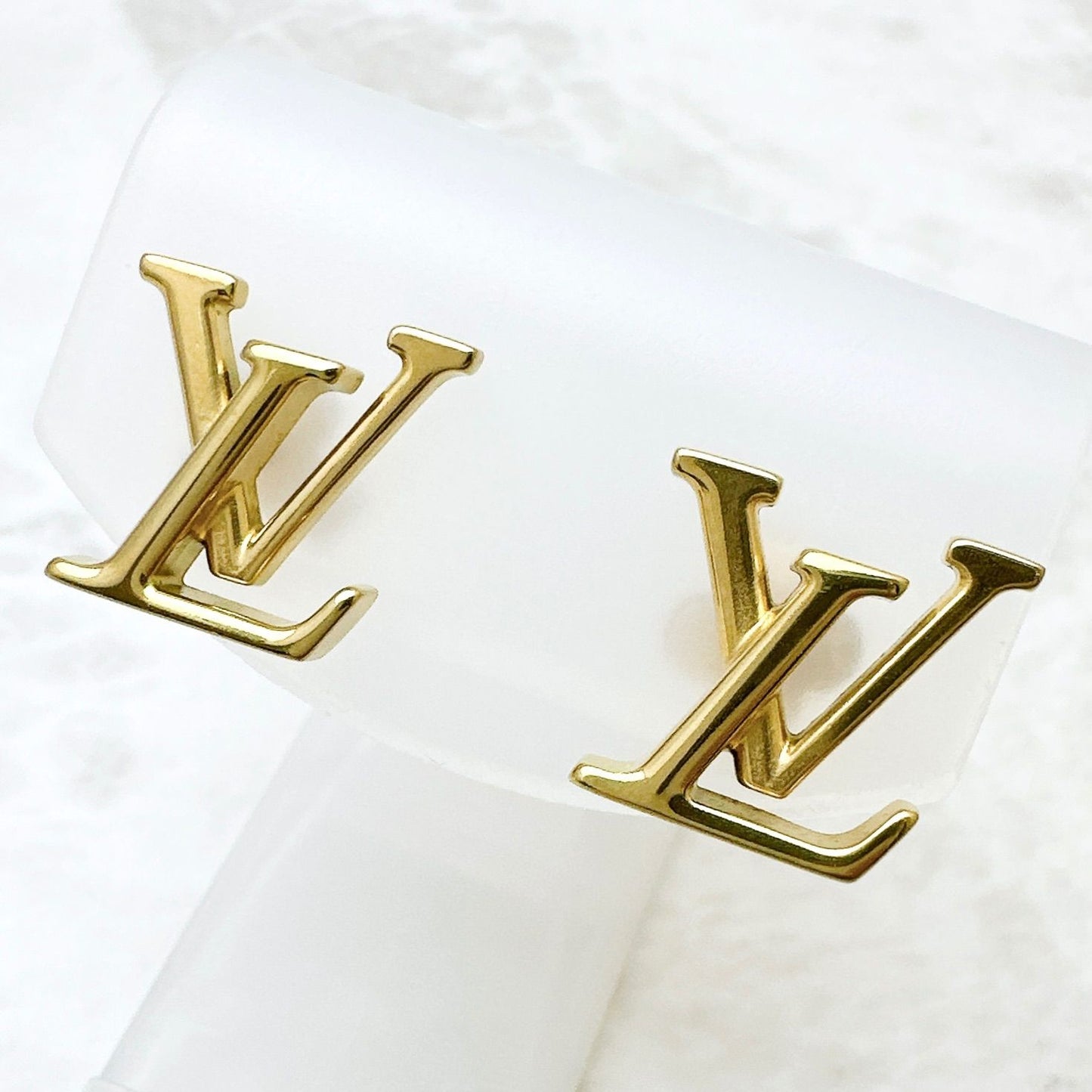 Louis Vuitton LV Iconic Gold Earrings — view 2