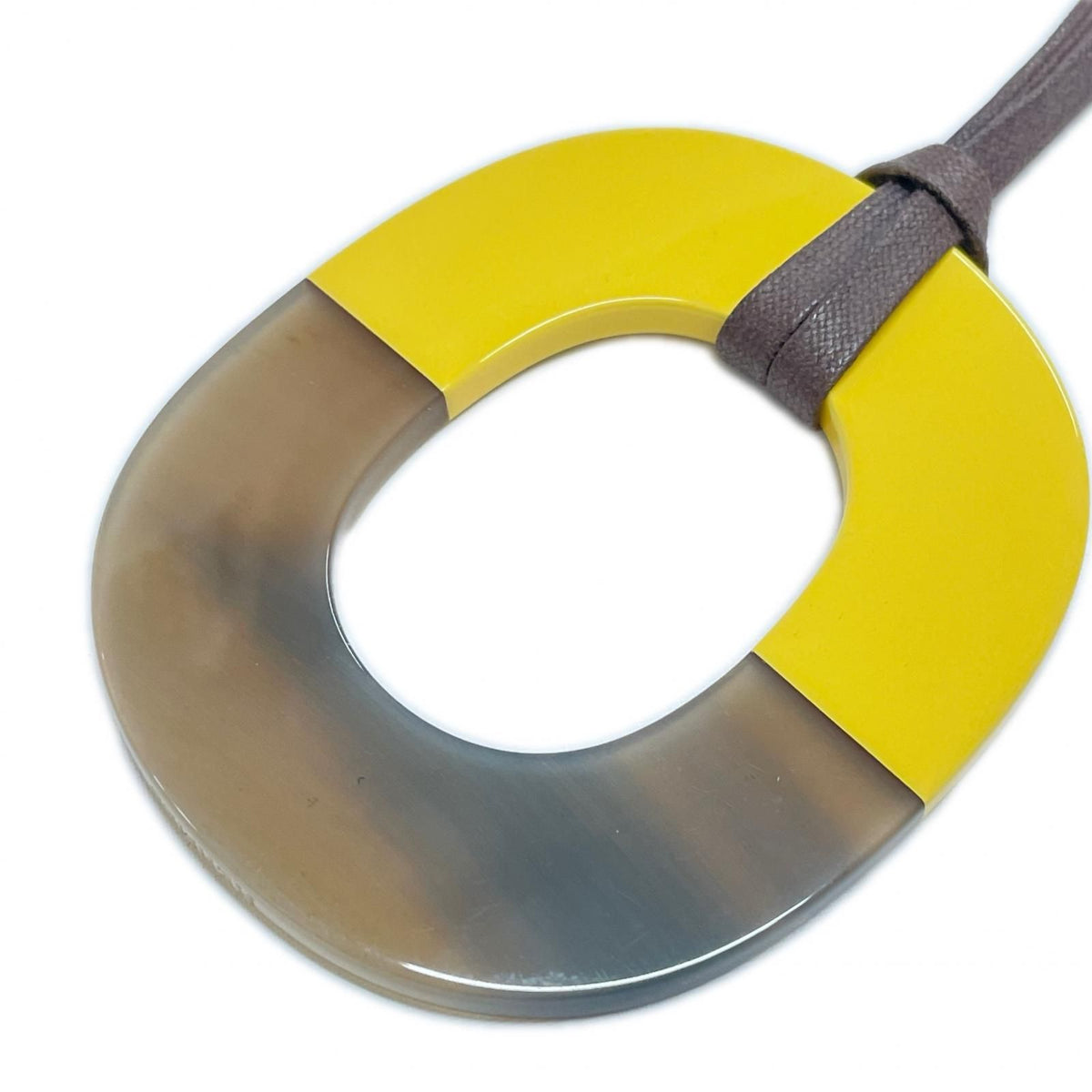 Hermes Pendant Buffalo Horn Lacquer Ismu Brown Yellow — view 2