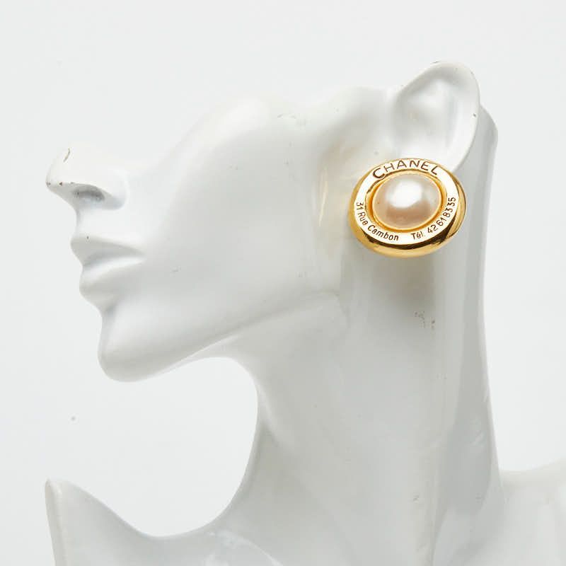 Chanel 31 Rue Cambon Vintage Round Earrings Gold Plated Faux Pearl — view 5