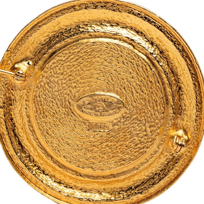 Chanel 31 Rue Cambon Vintage Brooch Gold Plated — view 3