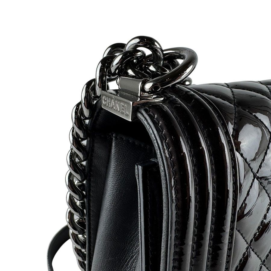 Chanel Shoulder Bag Boy Large — view 6