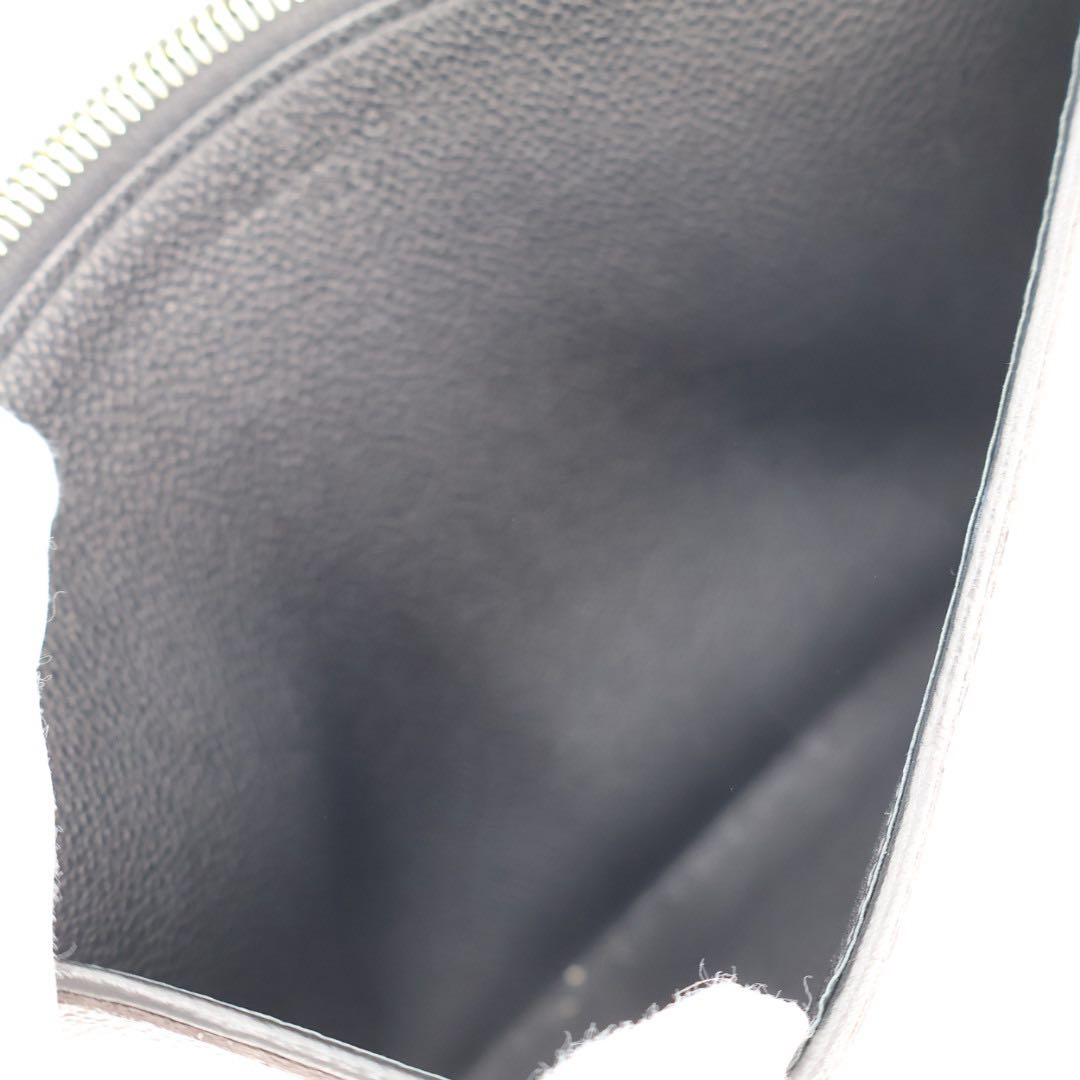 Louis Vuitton Daily Pouch Clutch — view 7