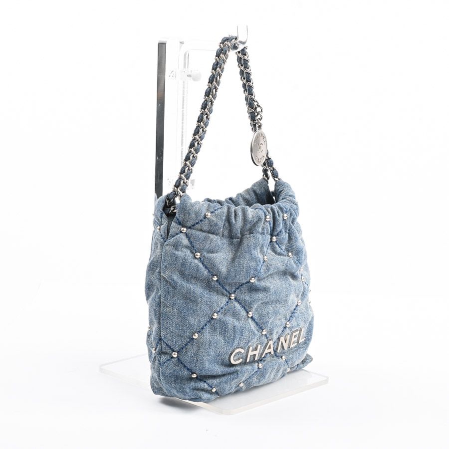 Chanel Handbag 22 Mini — view 2