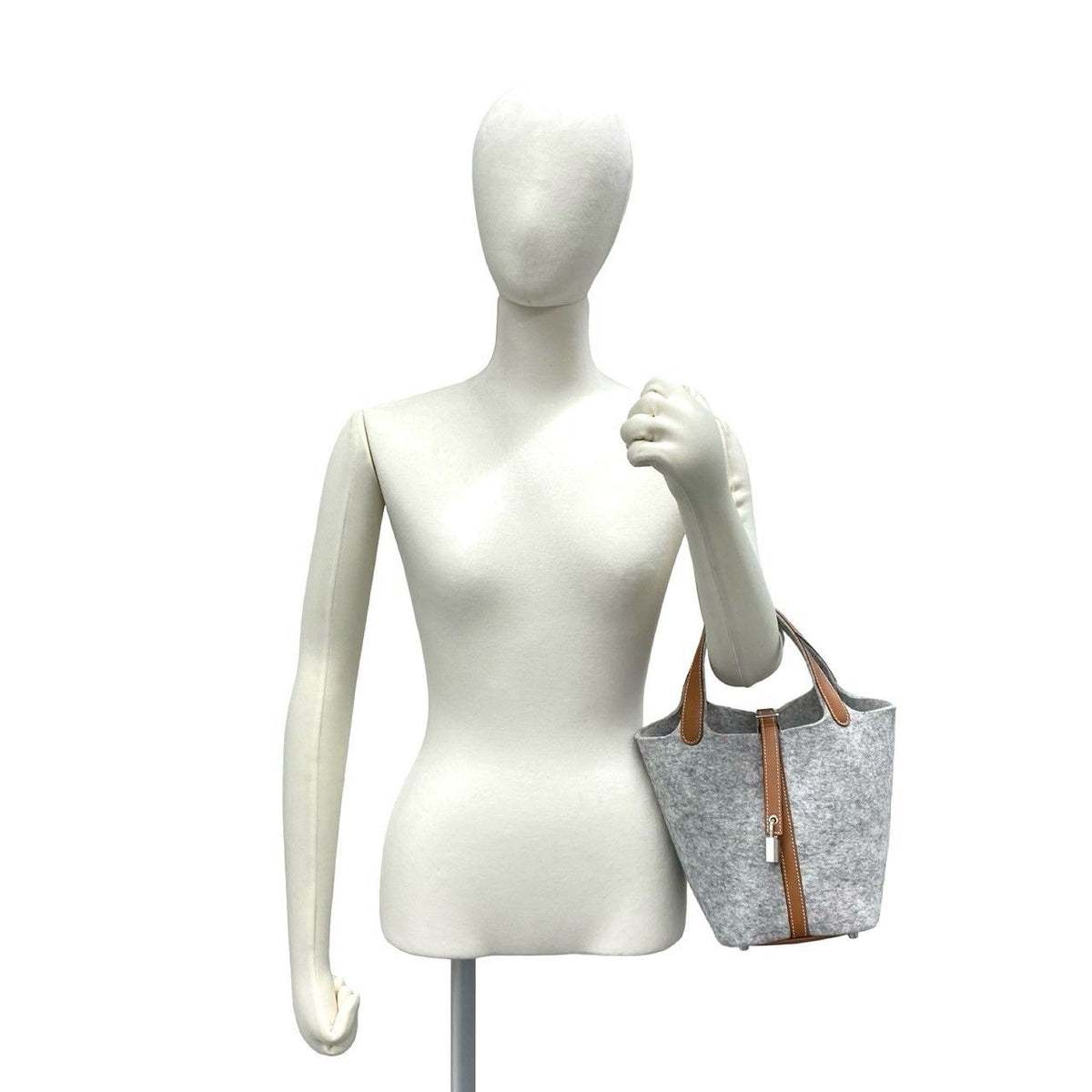 Hermes With Key Picotin Lock PM Felt Swift Leather Handbag Gripaire Gold — view 2