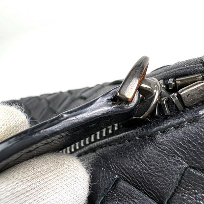Bottega Veneta Intrecciato Handbag Leather Black — view 6
