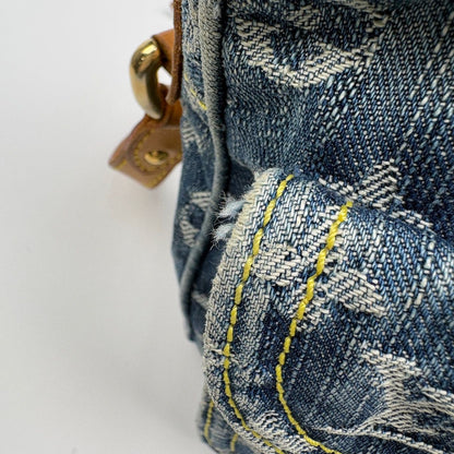 Louis Vuitton Camera Bag Pochette Monogram Denim Blue — view 4