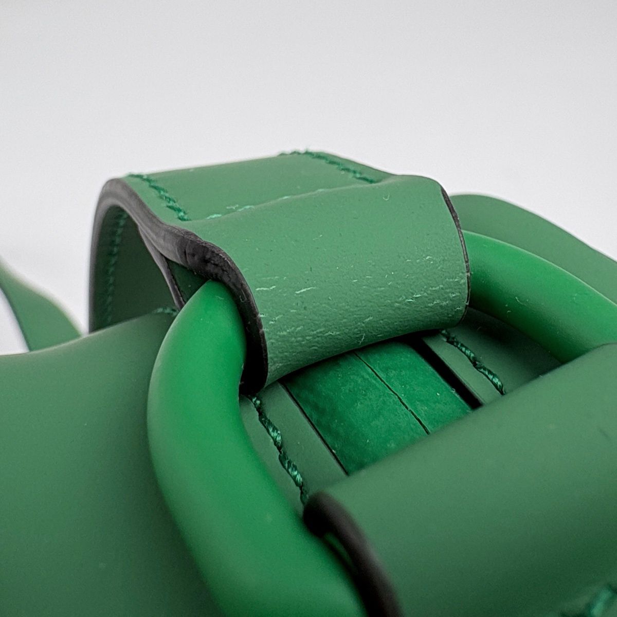 Gucci GG Rubber Effect Mini Shoulder Bag Leather Green — view 8