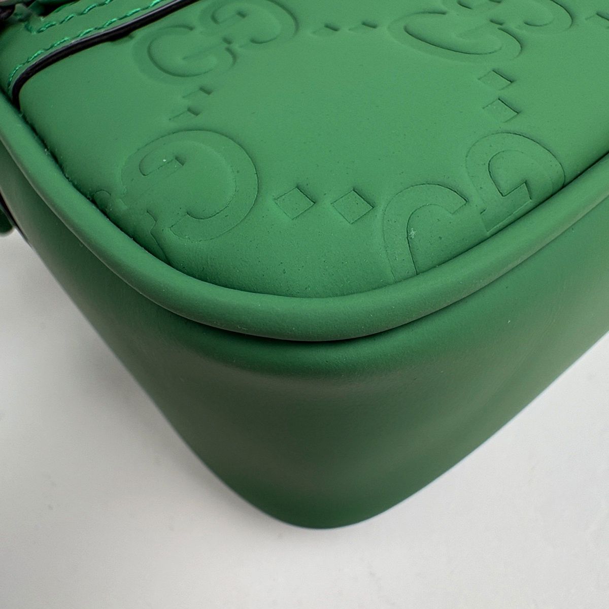 Gucci GG Rubber Effect Mini Shoulder Bag Leather Green — view 5