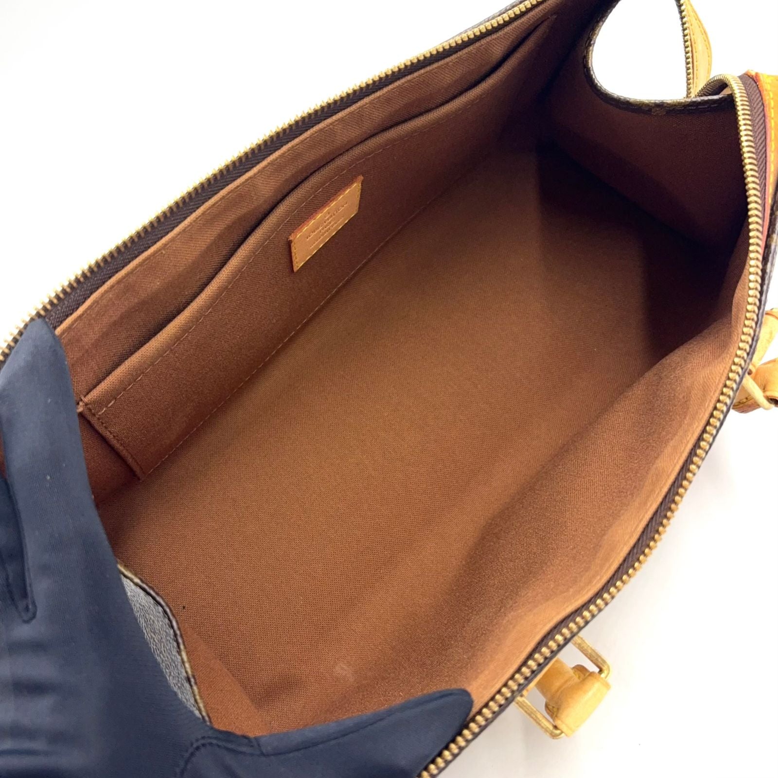Louis Vuitton Popincourt Monogram Leather Brown Light Handbag Gold — view 3