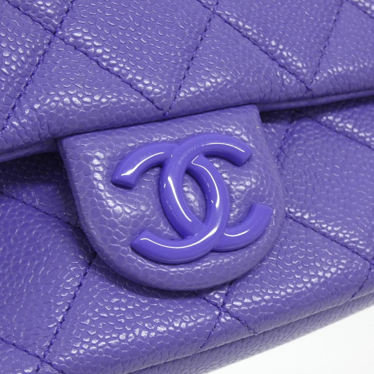 Chanel Shoulder Bag Purple — view 4