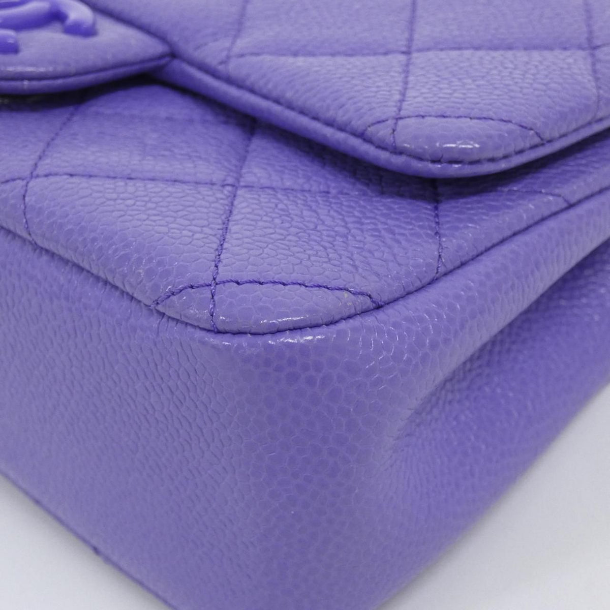 Chanel Shoulder Bag Purple — view 3