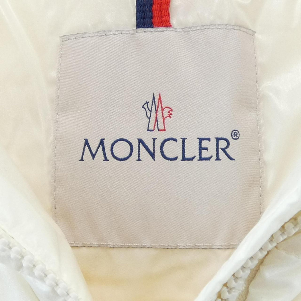 Moncler Badyfur Down Jacket — view 5