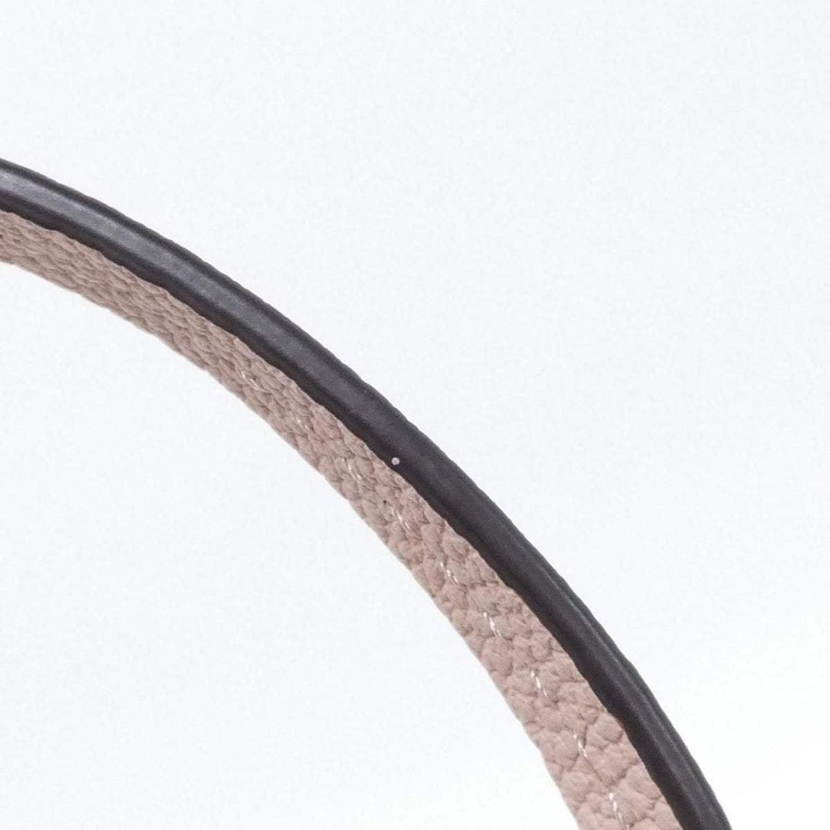 Louis Vuitton Mahina Bella Shoulder Bag — view 5