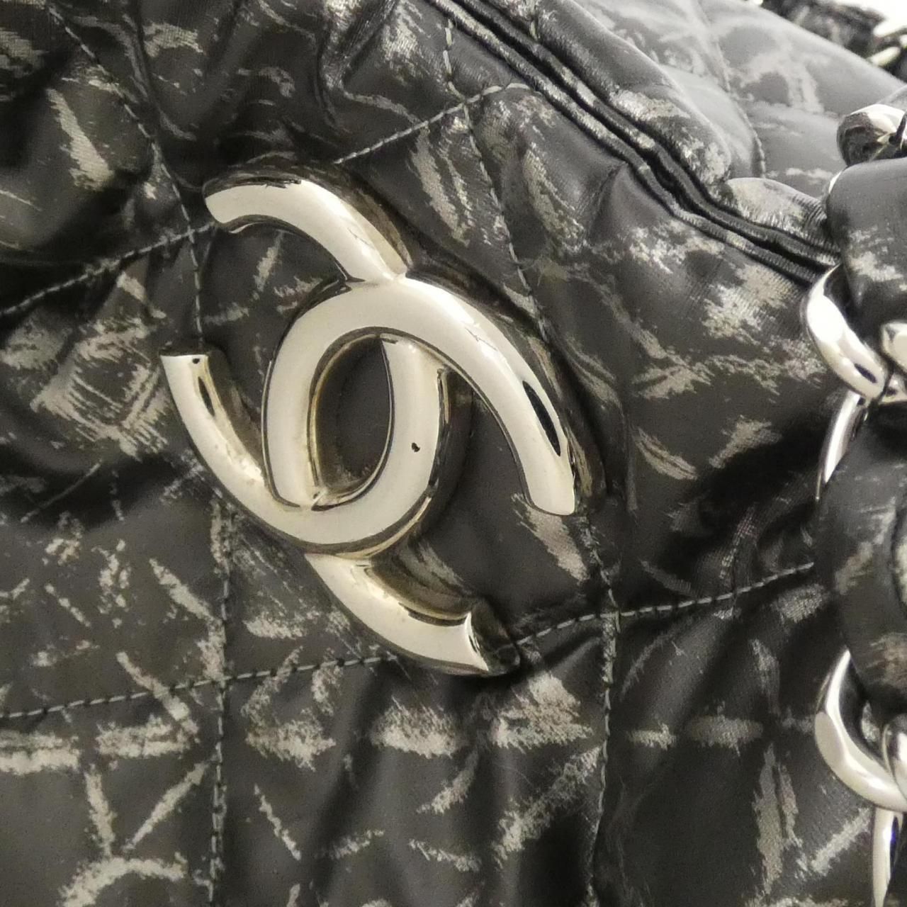 Chanel Bag Handbag Silver — view 4