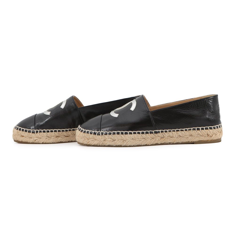 Chanel Espadrilles CC Logo Flat Shoes Patent Leather Slip On Black 37 — view 2
