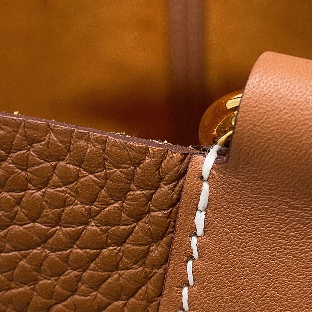 Hermes Tote Bag In The Loop 18 Gold Taurillon Clemence Swift — view 8