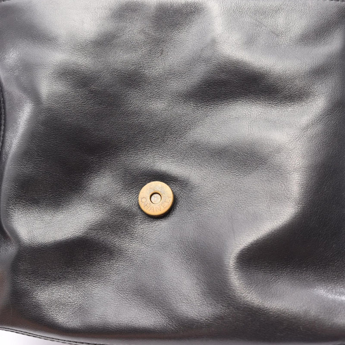 Chanel Shoulder Bag CC Logo Black Lambskin CC — view 8
