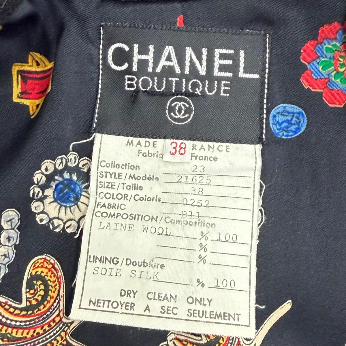 Chanel 91A Vintage Wool CC Logo Gold Button Lining Gripoix Print Tweed Coat — view 8