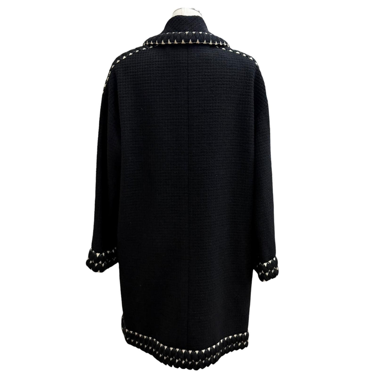 Chanel 91A Vintage Wool CC Logo Gold Button Lining Gripoix Print Tweed Coat — view 4