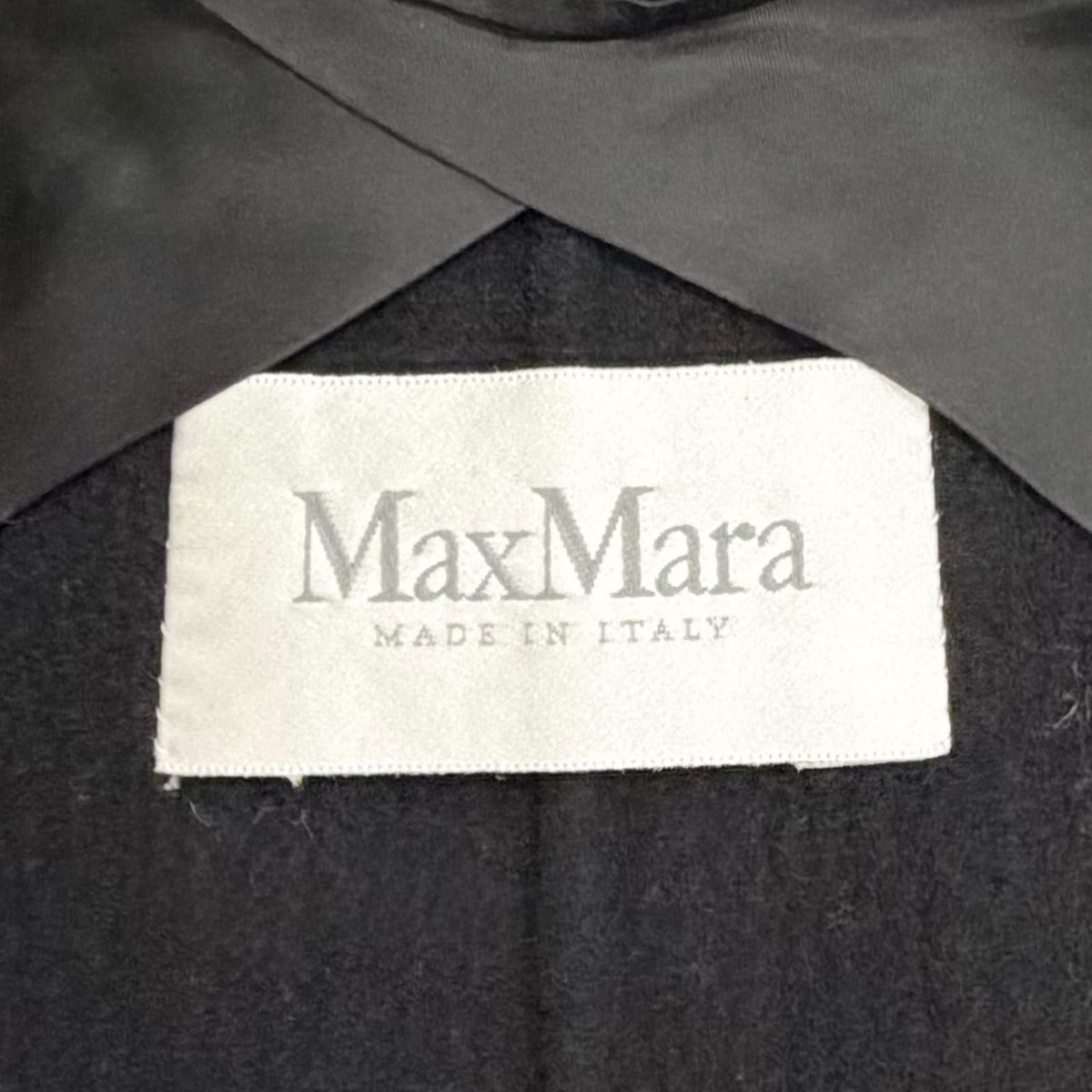 Max Mara White Tag 100% Virgin Wool Belt Wrap Coat Long Simple Black 36 — view 7