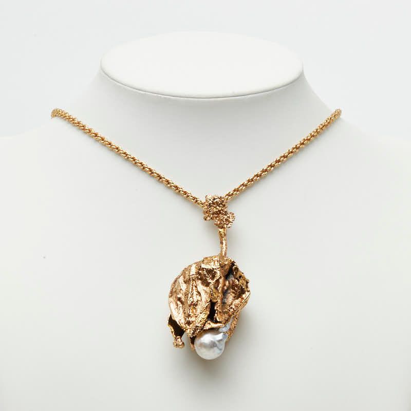 Dior Leaf Motif Chain Pendant Gold Plated Faux Pearl — view 8