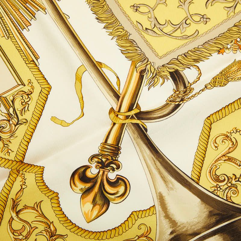 Hermes Carre 90 LV Dovicvs Magnvs White Louis Xiv On Horse Scarf Yellow Silk — view 3