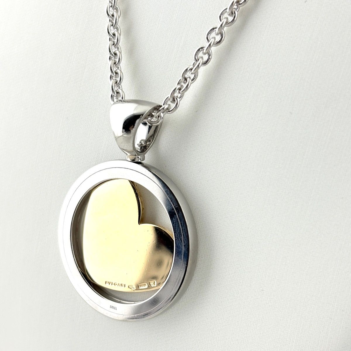 Bvlgari Tondo Heart Necklace Yellow Gold Stainless Steel Pendant 750 Diamond — view 3