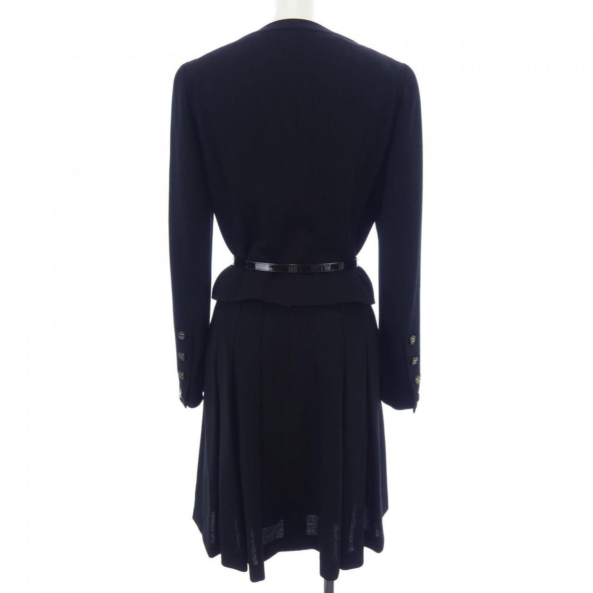 Chanel 95P Vintage Suit Black — view 2