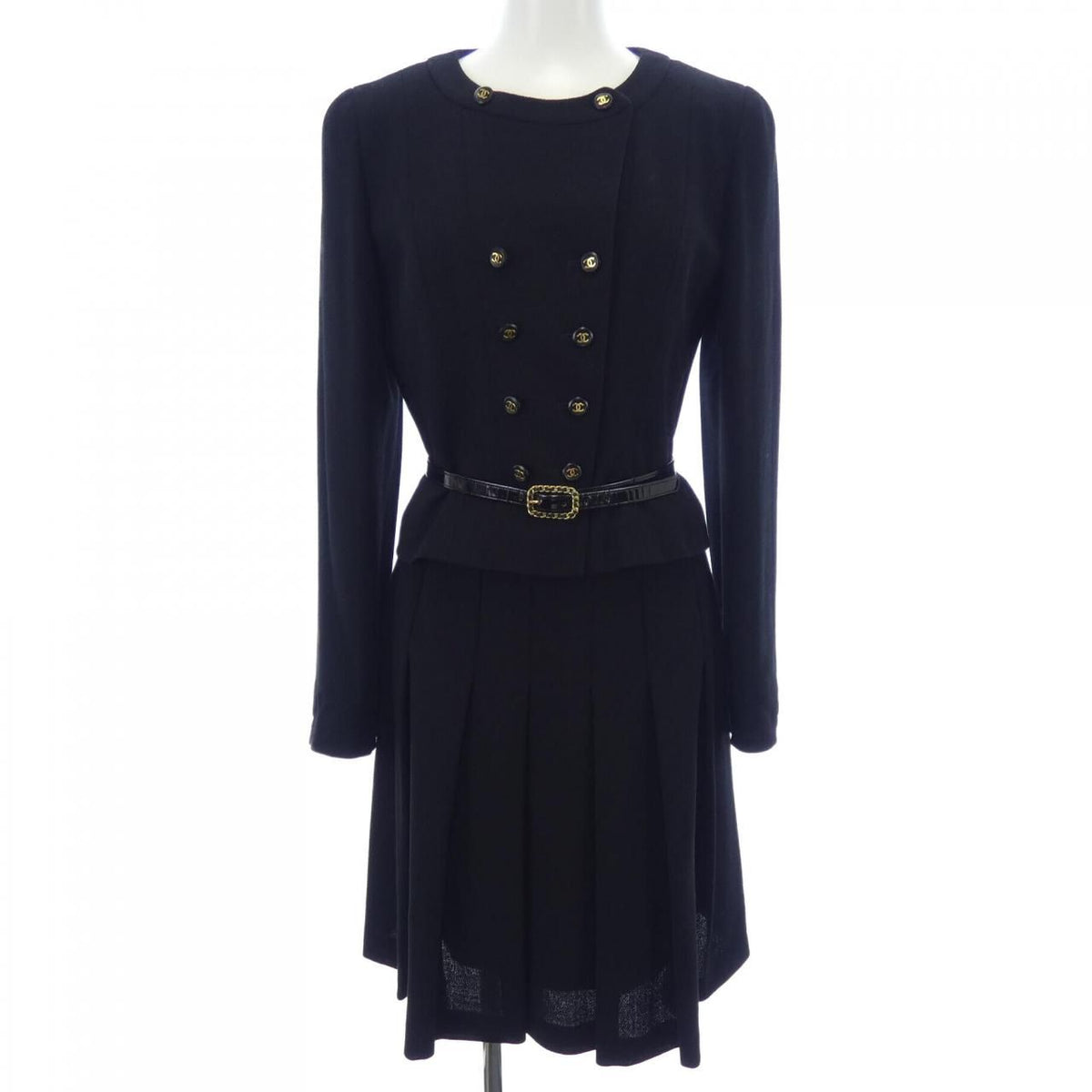 Chanel 95P Vintage Suit Black