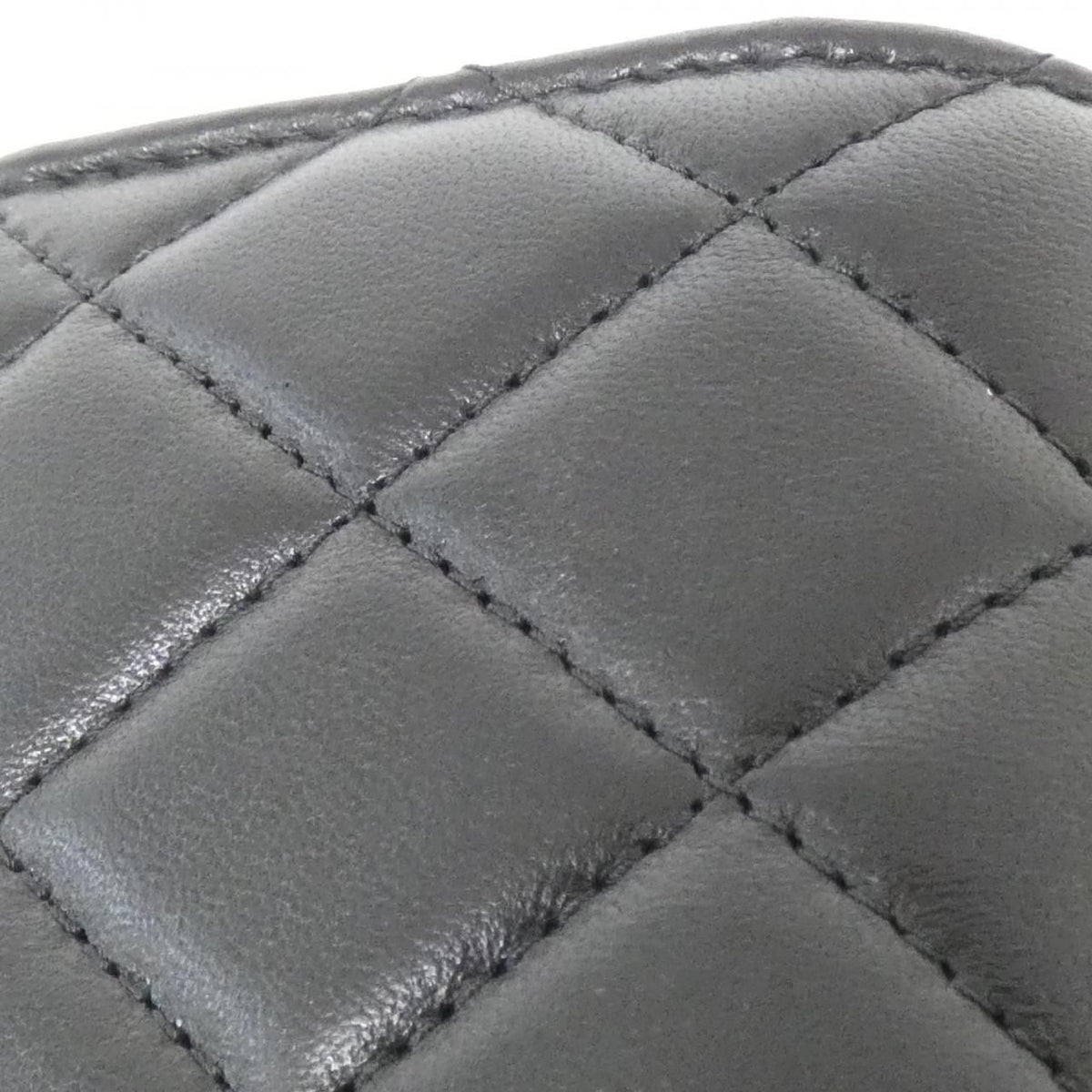 Chanel Chain Clutch Black — view 5