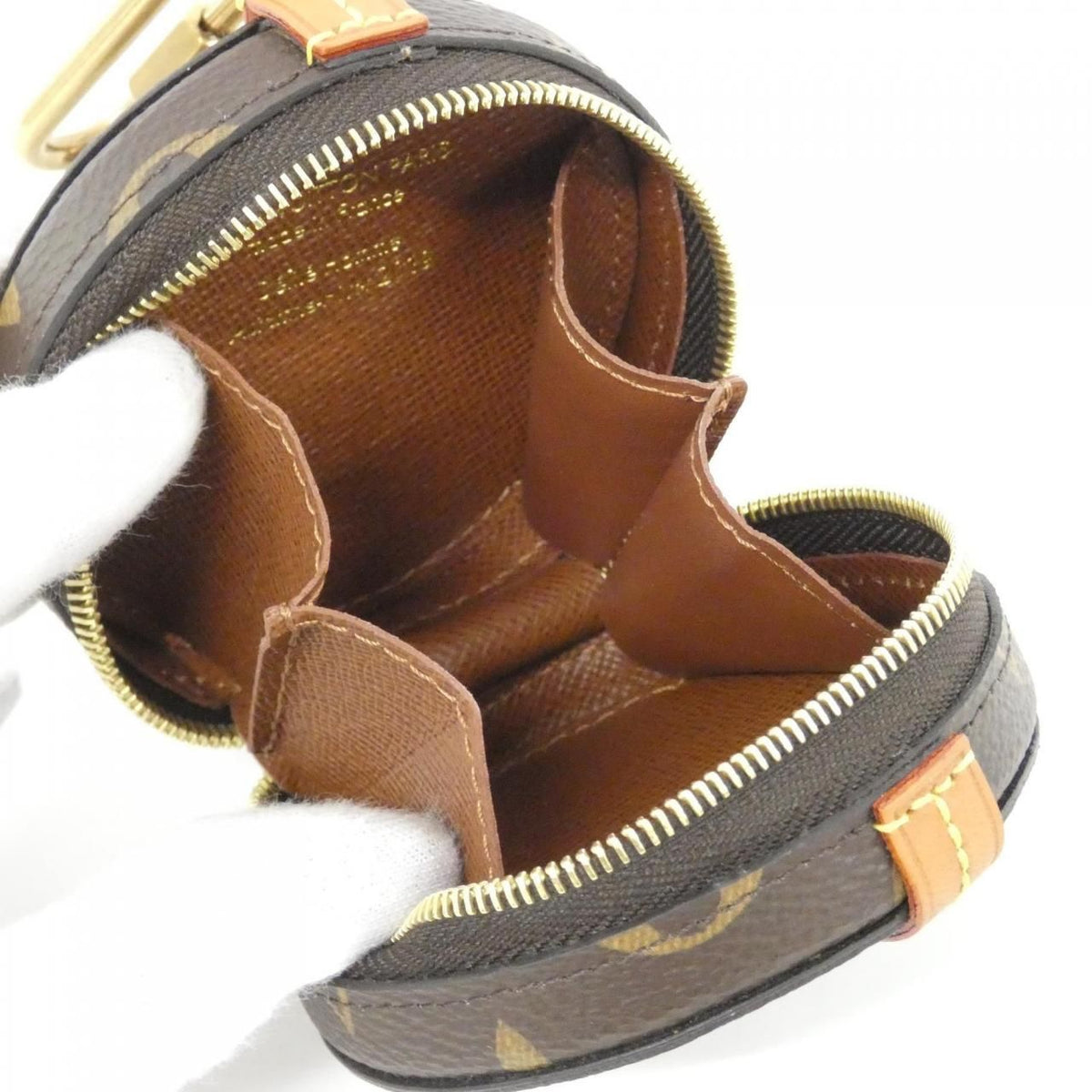 Louis Vuitton Monogram Round Case Pouch — view 7