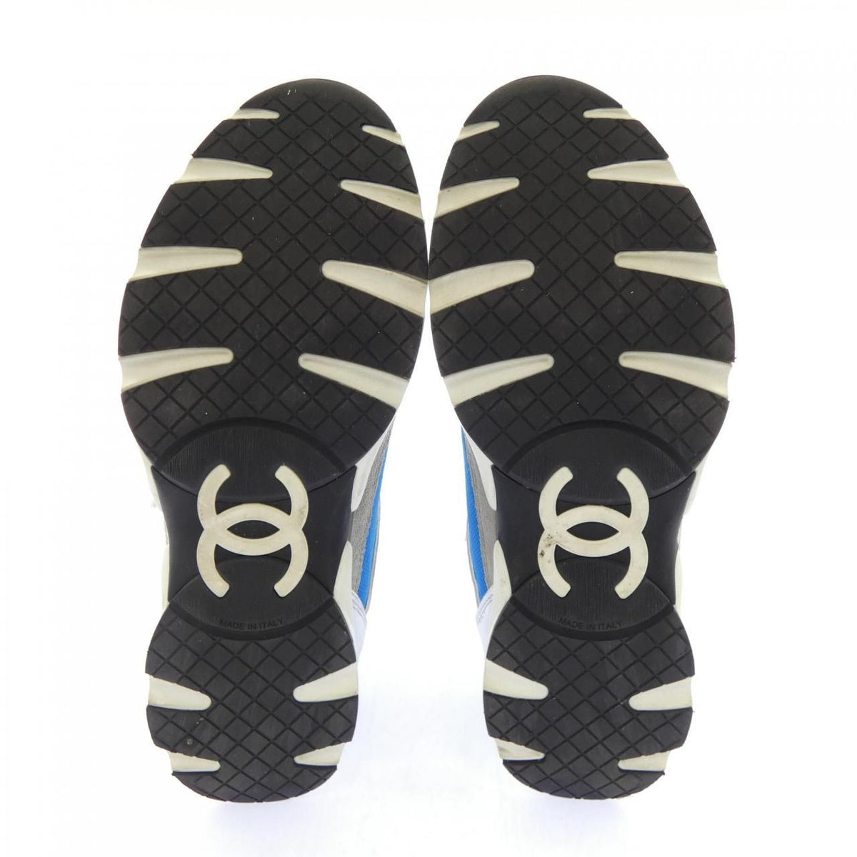 Chanel Sneakers White — view 4