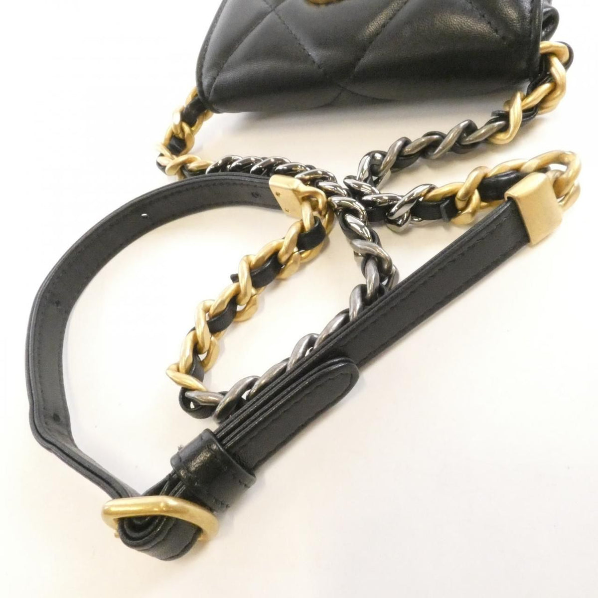 Chanel 19 Line Waist Bag — view 6