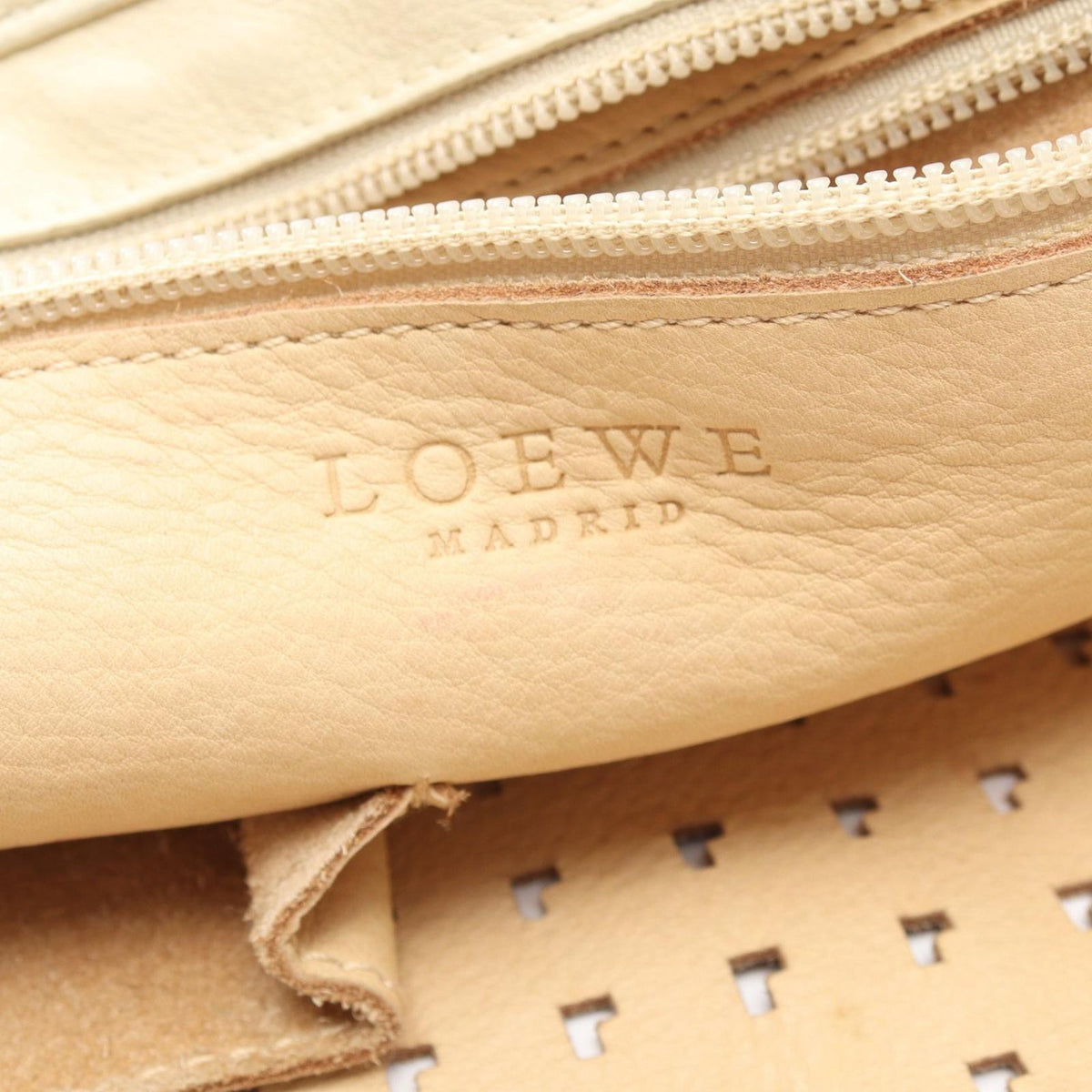 Loewe Shoulder Bag Perforated Brown Ivory Suede Leather Anagram — view 4