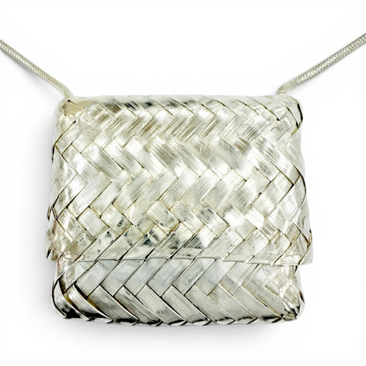 Tiffany & Co Vintage 925 Pircas Mesh Pocket Braided Necklace