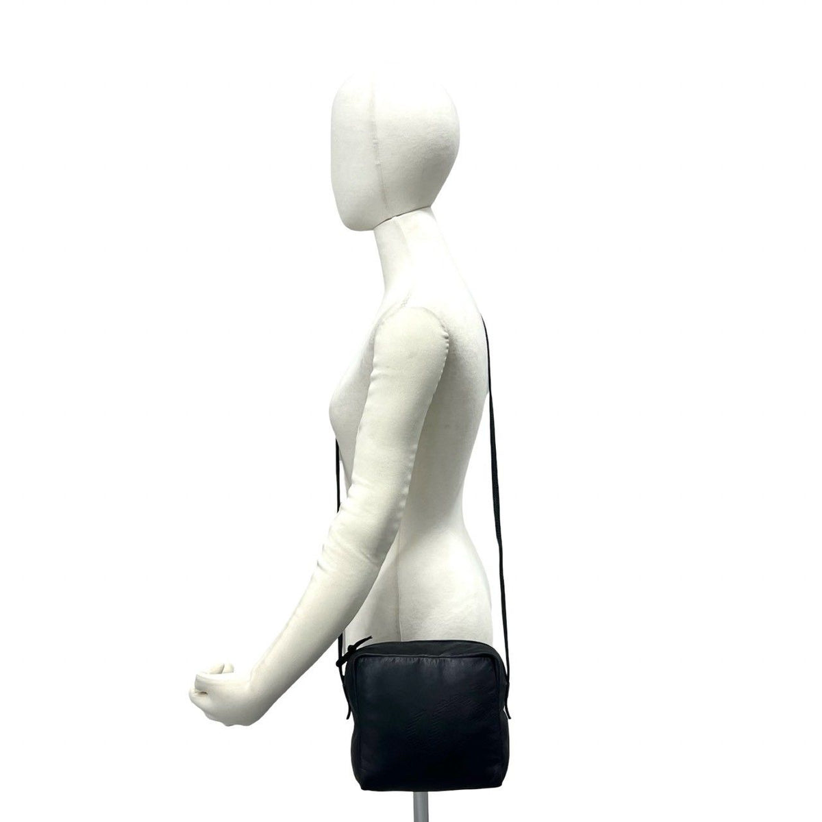 Loewe Vintage Anagram Logo Nappa Leather Mini Shoulder Bag Pochette Black — view 2