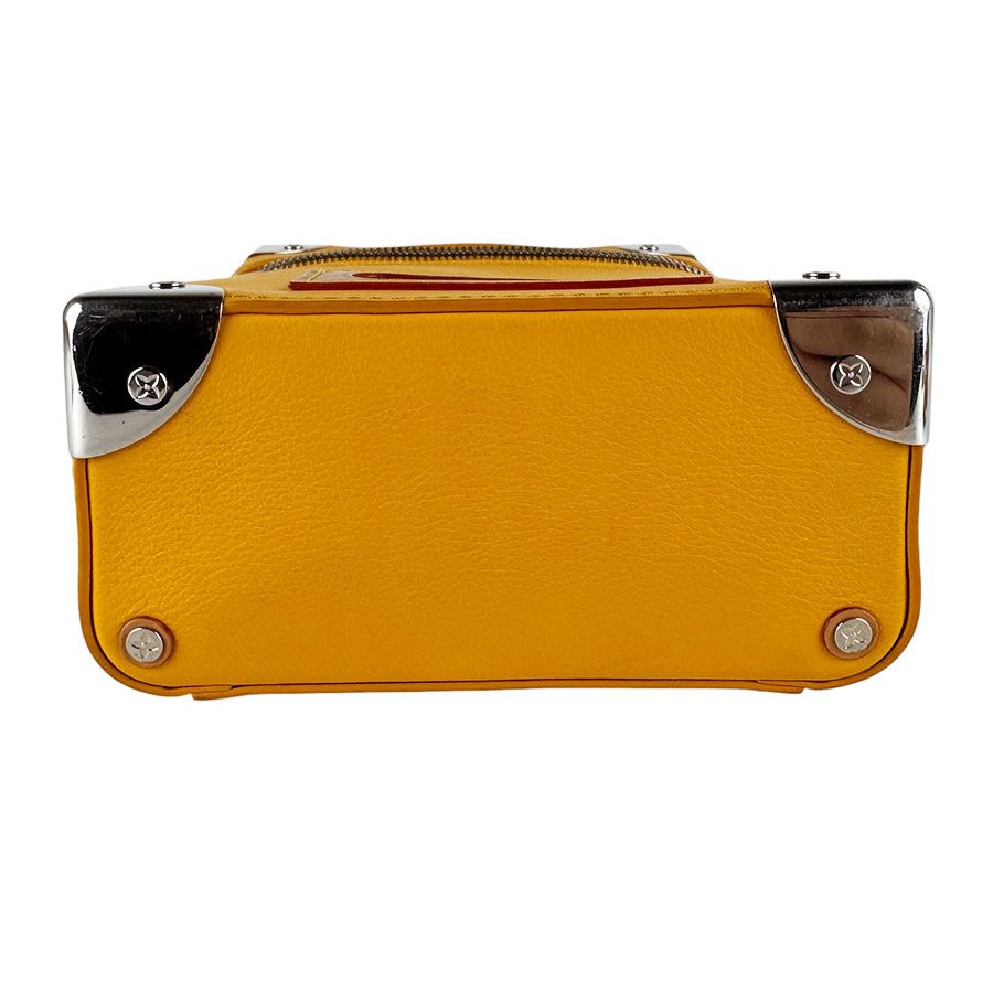 Louis Vuitton Shoulder Bag Vertical Box Trunk — view 4