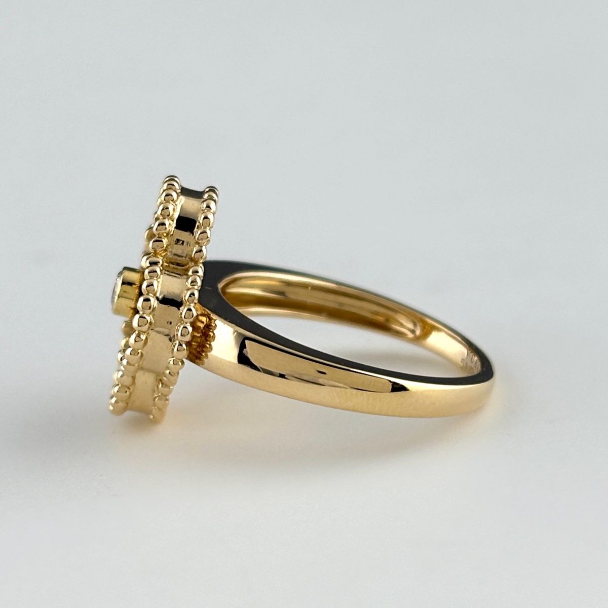 Van Cleef & Arpels Vintage Alhambra Ring Yellow Gold Diamond Tiger Zooeye — view 4