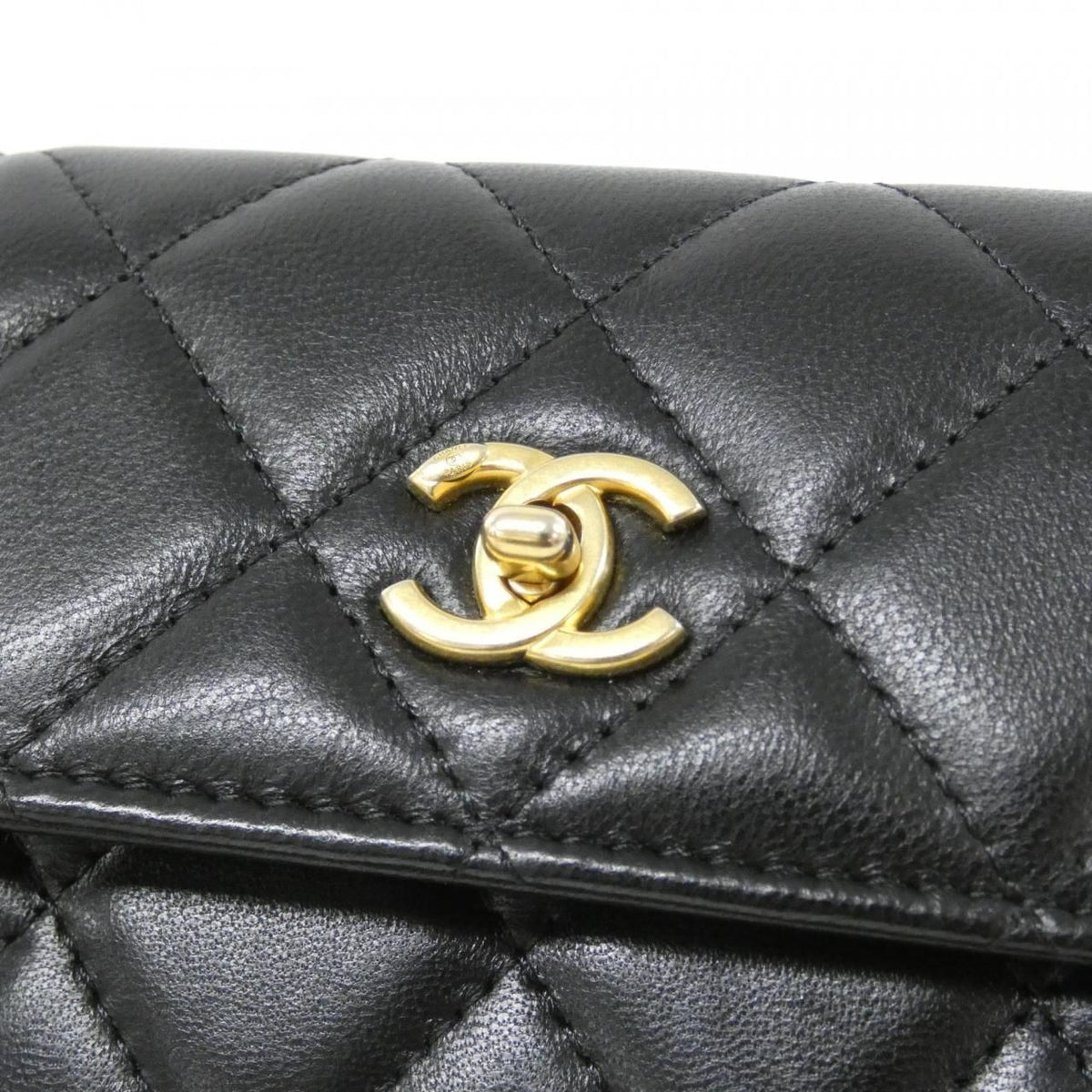Chanel Chain Clutch Black — view 3