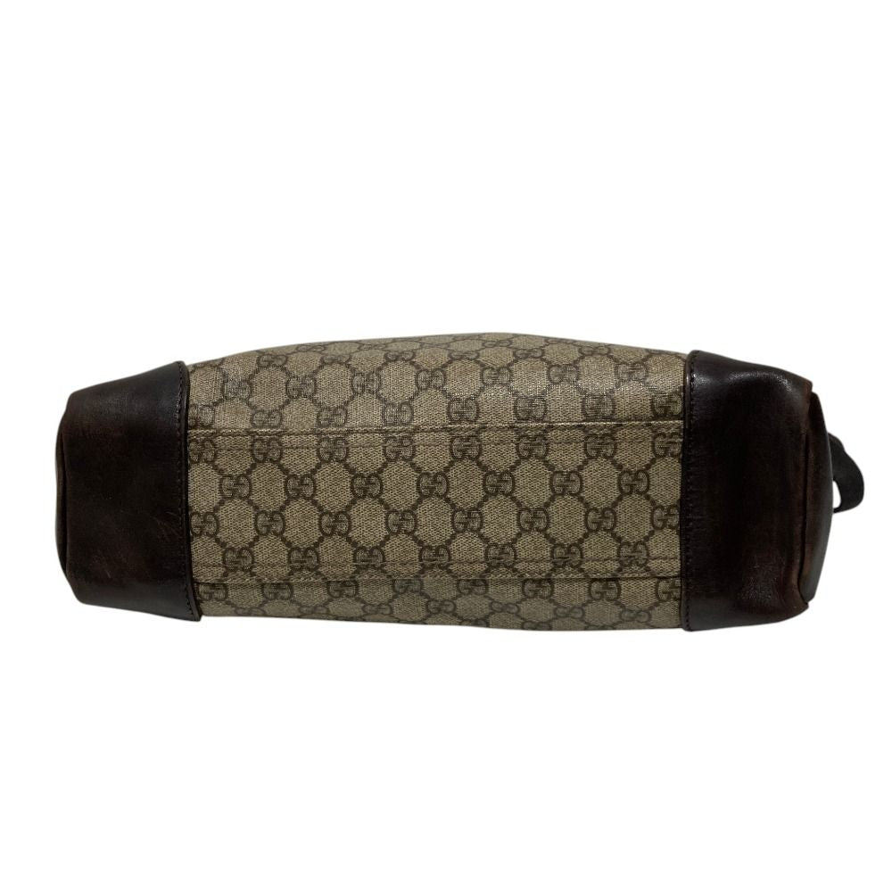 Gucci GG Supreme Shoulder Bag Brown — view 4