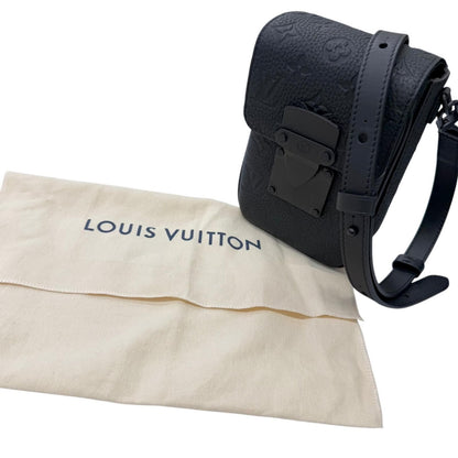 Louis Vuitton S Lock Vertical Wearable Wallet Leather Taurillon Monogram Black — view 2