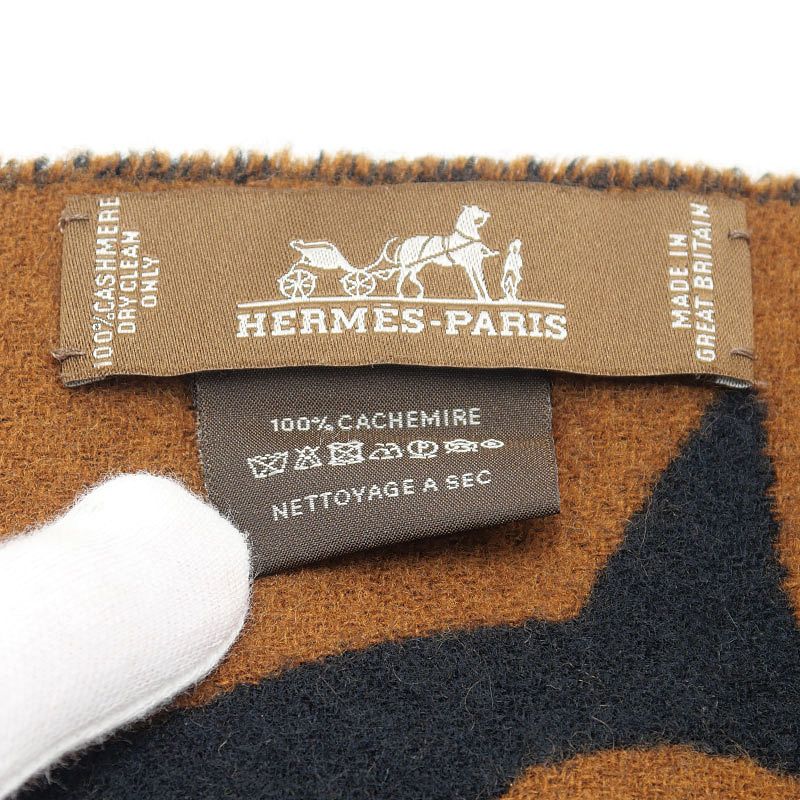 Hermes Book le Camaille Scarf Cashmere Black Brown — view 6