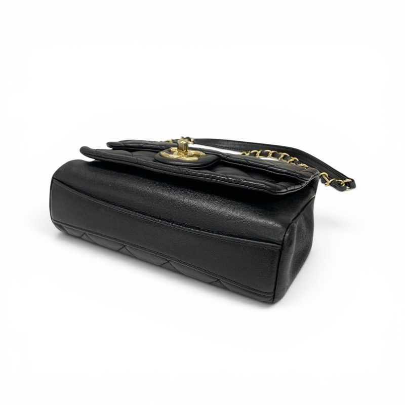 Chanel Shoulder Bag Black Gold Quilted Turnlock CC Logo Chain 2-Way — view 4